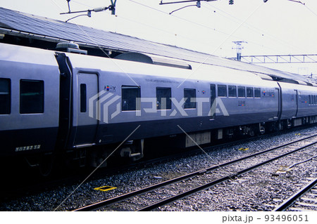 JR九州 787系特急電車"ビュッフェ"(サハシ787形) JR九州 787系特急電車"ビュッフェ"(サハシ787形) 93496051