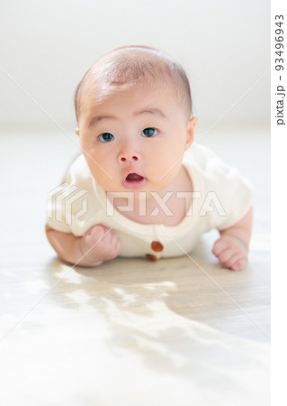 うつ伏せができるようになった赤ちゃん タミータイム 首すわりが