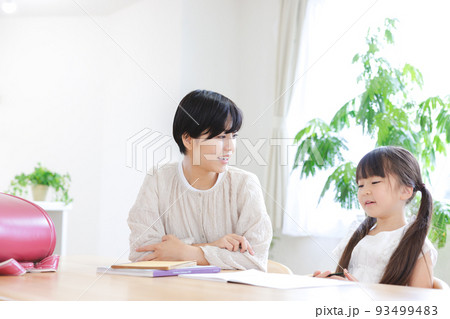 勉強 親子 母娘 勉強 親子 母娘 93499483