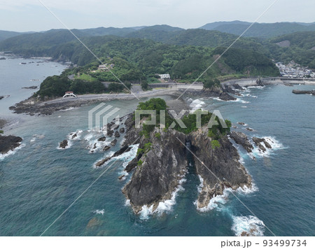 高知県大月町　弁天島 93499734