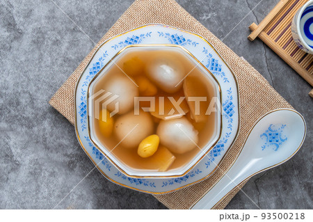 Glutinous Rice Balls in Sweet Ginger Soup. 93500218
