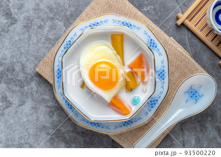 Glutinous Rice Balls with Coconut Milk (Bua Loi). Glutinous Rice Balls with Coconut Milk (Bua Loi). 93500220