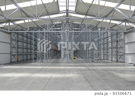 New Warehouse 93506671