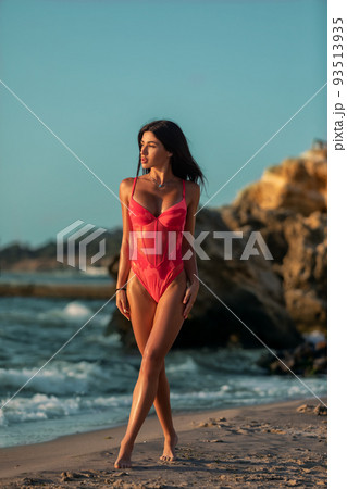 bikini silicone tits beach Tanned girl with perfect figure and silicone...の写真素材 [93513935] - PIXTA