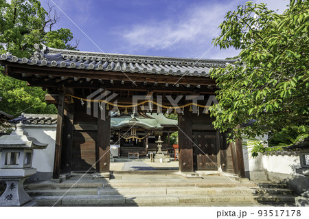 糸碕神社　神門　広島県三原市 93517178