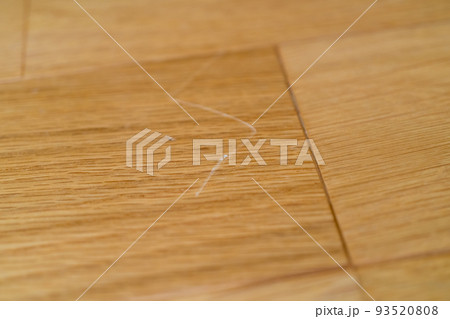 フローリングの傷 93520808