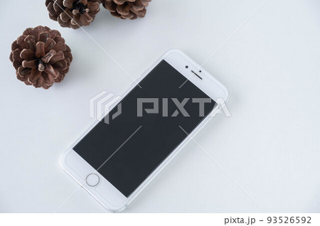 今や必需品スマートフォン 今や必需品スマートフォン 93526592