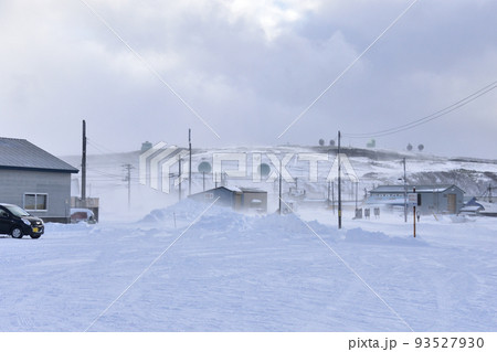 冬の北海道稚内市の風景 93527930