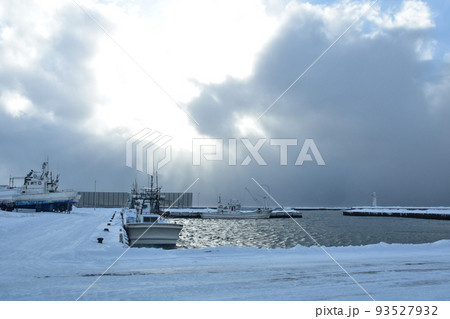 冬の北海道稚内市の風景 93527932