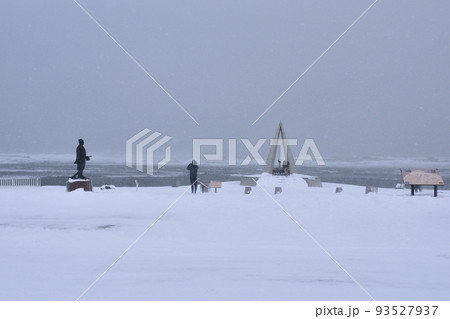 冬の北海道稚内市の風景 93527937
