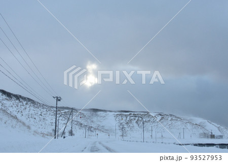 冬の北海道稚内市の風景 93527953