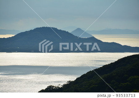 夏の海～入道雲（高松市あじ竜王山公園より大島・大槌島） 93533713