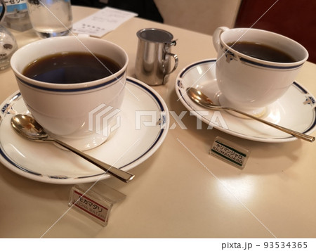 キリマンジャロとモカマタリ キリマンジャロとモカマタリ 93534365