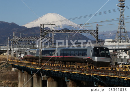小田急電鉄30000系電車 93545858