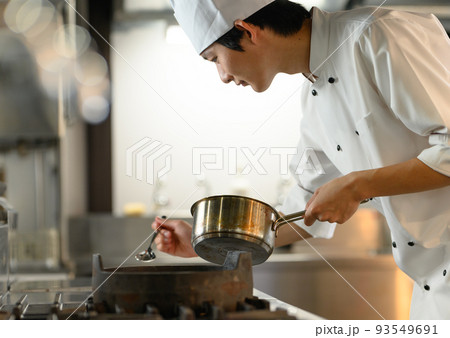 レストランの仕事 93549691