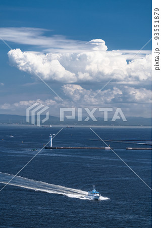 《神奈川県》東京湾・夏の大海原 93551879