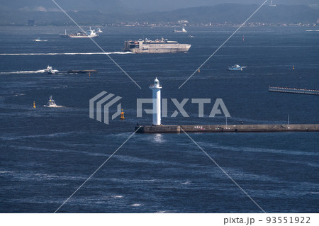 《神奈川県》東京湾・夏の大海原 93551922