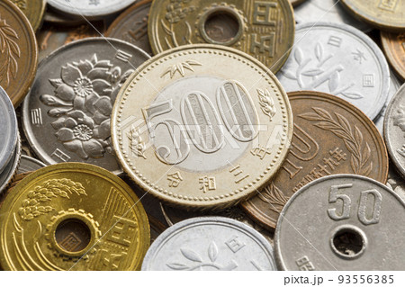 お金のアップ 新五百円玉 お金のアップ 新五百円玉 93556385