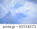 青空と飛び散る水 93558573
