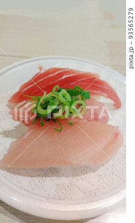 マグロの握り寿司 マグロの握り寿司 93565279