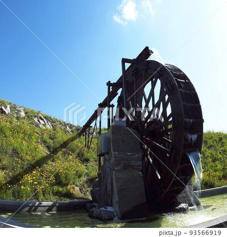 ろくろ 水車 車輪 93566919