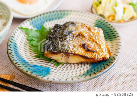 さばの塩焼き さばの塩焼き 93568828