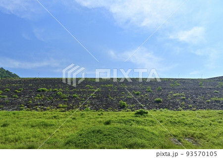 喜多方市の日中ダムの堤体 93570105