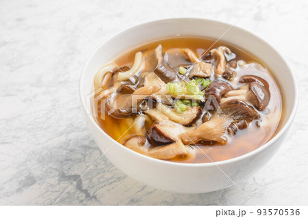 キノコの餡かけうどん 93570536