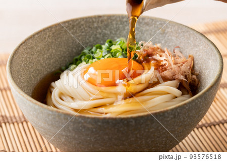 釜玉うどん 釜玉うどん 93576518