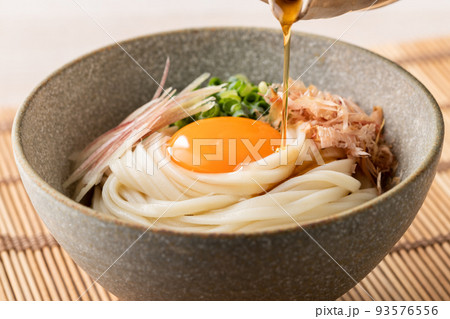 釜玉うどん 93576556
