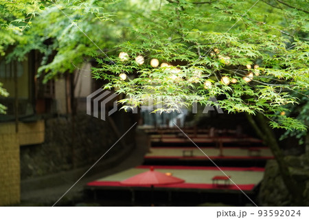 貴船の川床 93592024