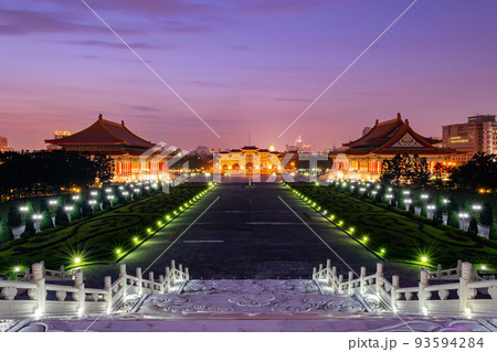 Sunset afterglow of the arch, National Theater and National Concert Hall 93594284