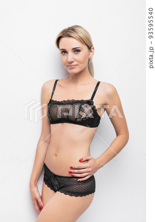 Portrait of a nice woman Portrait of a nice woman 93595540