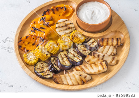 Gtilled vegetables 93599532