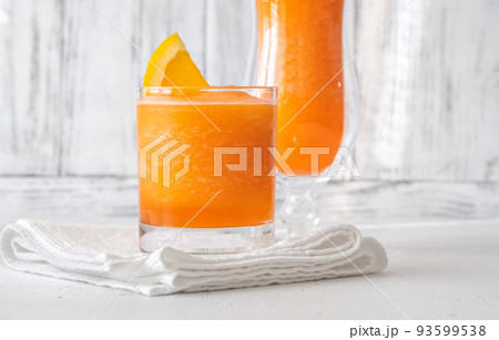 Frozerol Cocktail 93599538