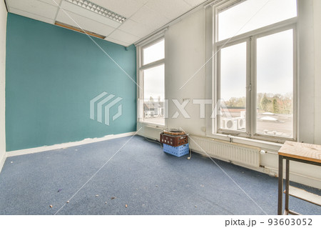 A cozy and spacious empty room in a luxury house 93603052