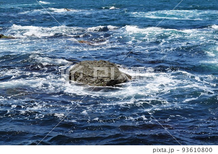 庄内浜の荒波 日本海 庄内浜の荒波 日本海 93610800