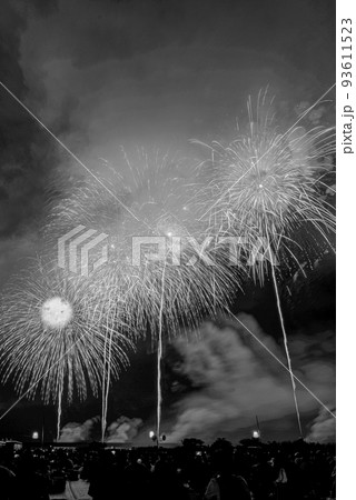 (モノクローム)長岡花火 (モノクローム)長岡花火 93611523