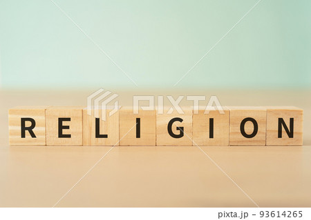 宗教のイメージ｜RELIGIONと書かれたブロック 93614265