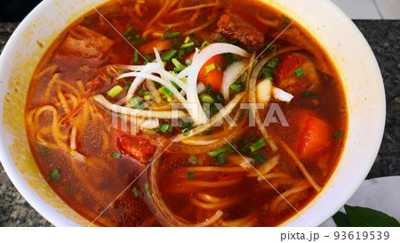 絶対見逃せない！ベトナムホーチミンの観光スポット　ベトナム料理、ピンク教会、奇怪遺産、夜景 93619539