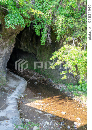 伊尾木洞の入り口 93634940