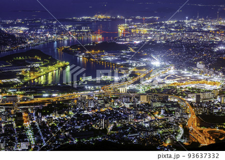 新日本三大夜景に認定された皿倉山からの素晴らしい夜景（福岡県北九州市） 93637332