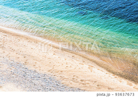 新潟　笹川流れの海辺 93637673