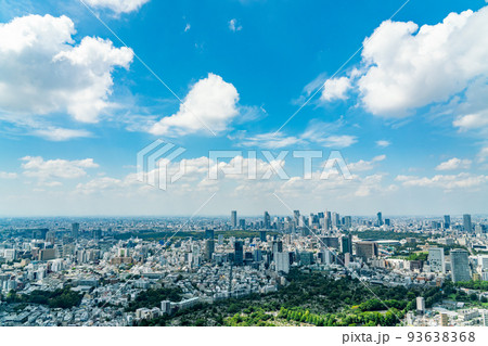【東京都】真夏の晴れた都心(8月) 【東京都】真夏の晴れた都心(8月) 93638368