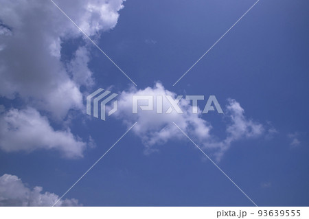 Beautiful Blue Sky With White Cloudy Dramatic Natural abstract background view Beautiful Blue Sky With White Cloudy Dramatic Natural abstract background view 93639555