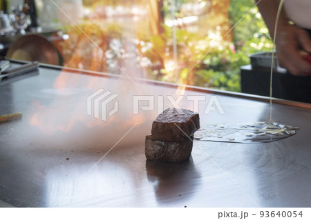 記念日に利用した目の前で調理してくれる鉄板焼きと和牛 記念日に利用した目の前で調理してくれる鉄板焼きと和牛 93640054