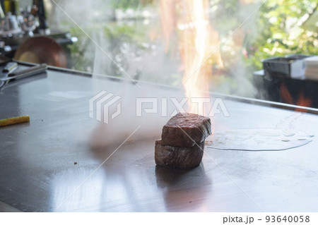 記念日に利用した目の前で調理してくれる鉄板焼きと和牛 93640058