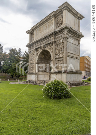 Arch of Trajan, ancient Roman triumphal arch, Benevento, Campania, Italy Arch of Trajan, ancient Roman triumphal arch, Benevento, Campania, Italy 93644139