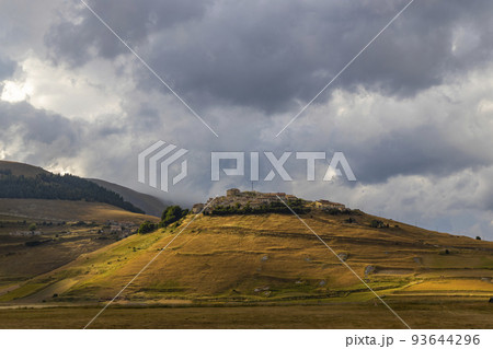 Dramatic mountain landscape near Castelluccio village in National Park Monte Sibillini, Umbria region, Italy 93644296