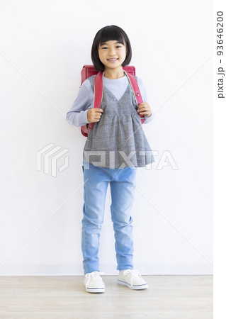 小学生 女の子 93646200
